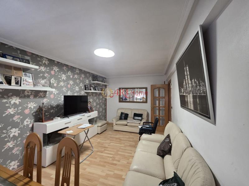 Foto 66503124-dad9-4eb3-b44b-ddfd4196d964. Pis amb calefacció a Opañel Madrid