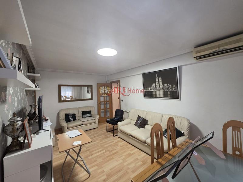 Foto 997939b6-b936-45b1-843c-9531cefb715f. Pis amb calefacció a Opañel Madrid