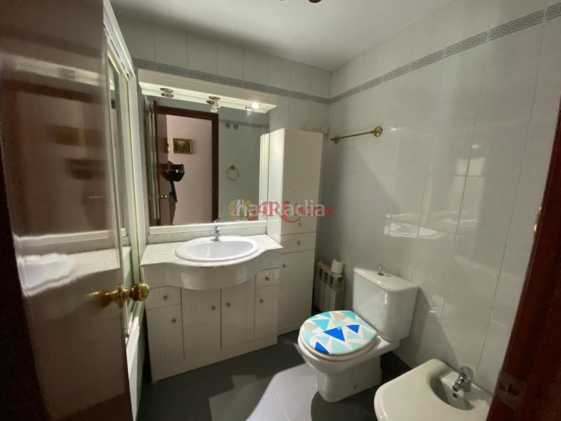 Foto f0489f89-512a-4a1c-a837-78b8c9d1baf0. Piso ideal inversores por la alta rentabilidad que se puede conseguir con el alquiler de la vivienda en Madrid