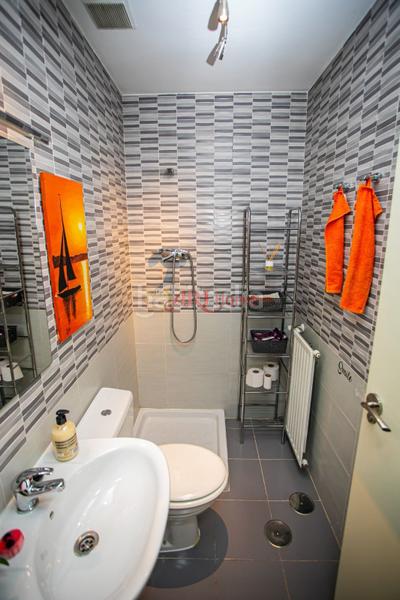 Foto 73b8ea61-5422-49b1-b8d4-97495b53ec6b. Dúplex amb calefacció aparcament a PAU de Carabanchel Madrid