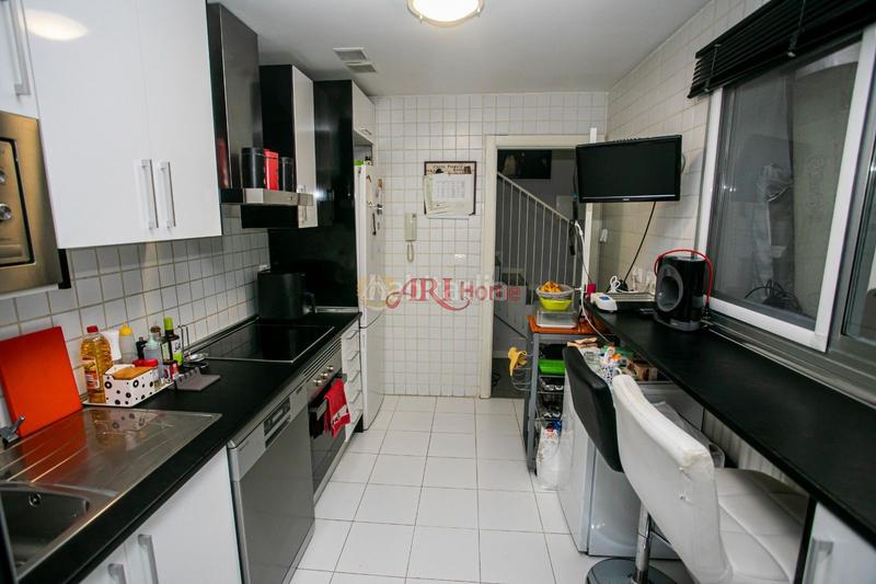 Foto b4ad3fc2-c5ab-4c00-ac28-b71a071ce823. Dúplex amb calefacció aparcament a PAU de Carabanchel Madrid