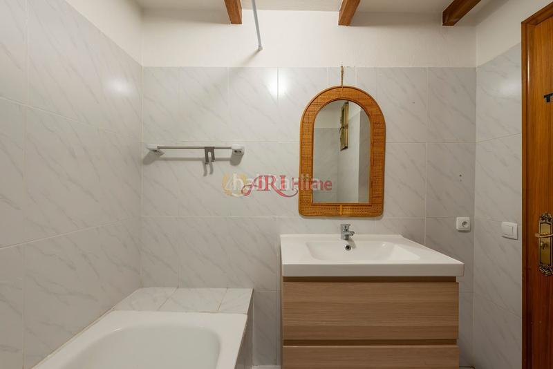 Foto f6613a1b-1926-4f74-ba8b-250d04a6bcdd. Flat with heating in Gaztambide Madrid