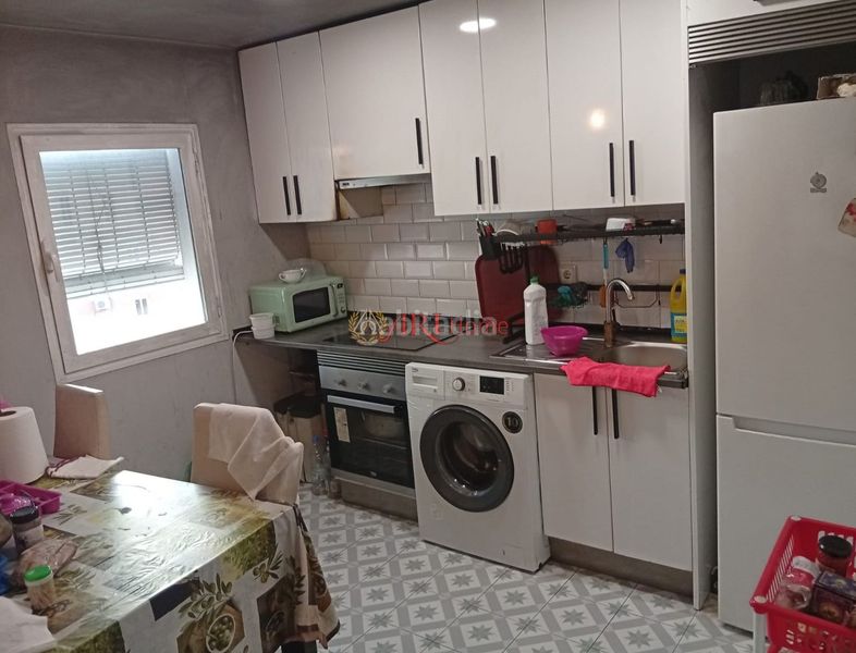 Piso oportunidad inversores o primera vivienda piso reformado a pocos minutos de la renfe de entrevias en Madrid - Imagen 17