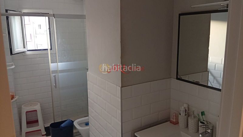 Piso oportunidad inversores o primera vivienda piso reformado a pocos minutos de la renfe de entrevias en Madrid - Imagen 27