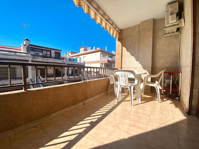 Foto c8d4c281-3ccc-4e4d-a83d-20bdf76fa510. Piccolo appartamento in calle noruega 21a in Zona Playa de los Locos Torrevieja