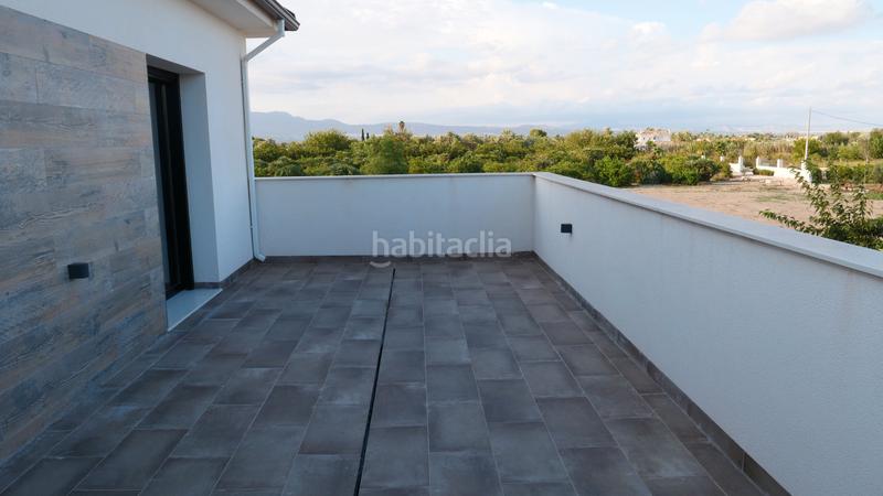 Foto 535c72b0-9fcd-497e-9af3-363ea30e1d43. Chalet con camino riscaldamento parcheggio piscina in Catral