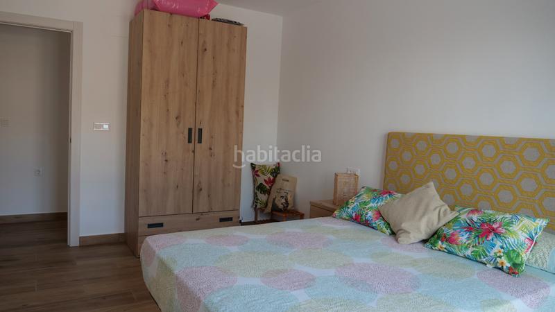 Foto 53df2f54-167e-4301-954a-bcc439730573. Chalet con camino riscaldamento parcheggio piscina in Catral