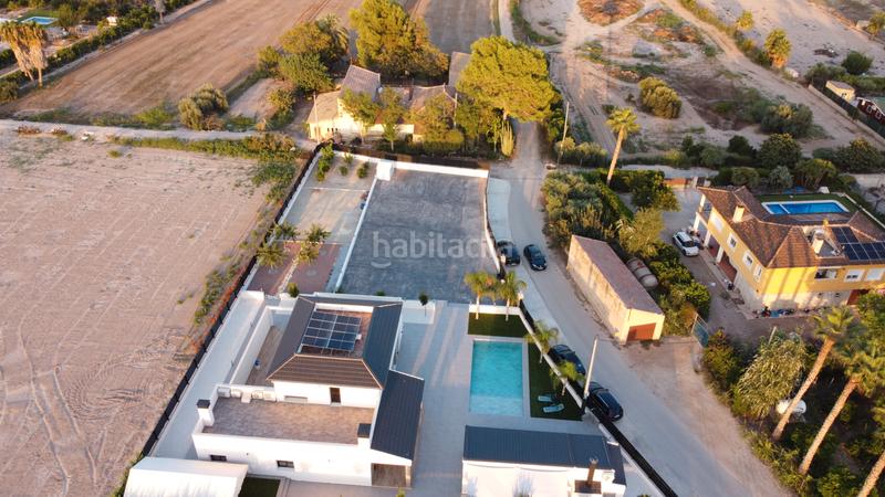 Foto 7c880522-5de4-477d-a158-0e7923e79f88. Chalet con camino riscaldamento parcheggio piscina in Catral