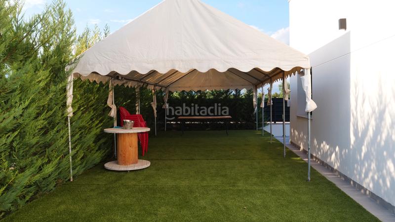 Foto 9c9a2b52-1536-4391-aaf4-480c2b68f7ac. Chalet con camino riscaldamento parcheggio piscina in Catral