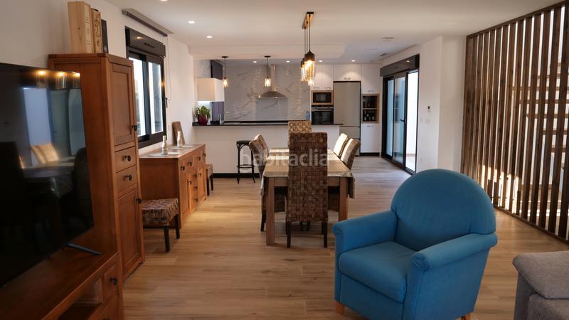 Foto a5c0c079-df1c-4b04-a277-cecc73ea6580. Chalet con camino riscaldamento parcheggio piscina in Catral