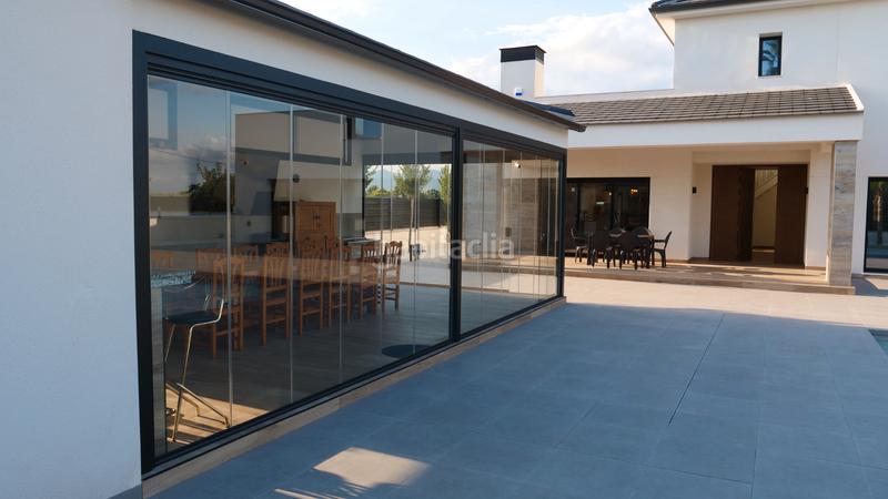 Foto d7bff678-161f-4320-a0a5-bb41406090b5. Chalet con camino riscaldamento parcheggio piscina in Catral