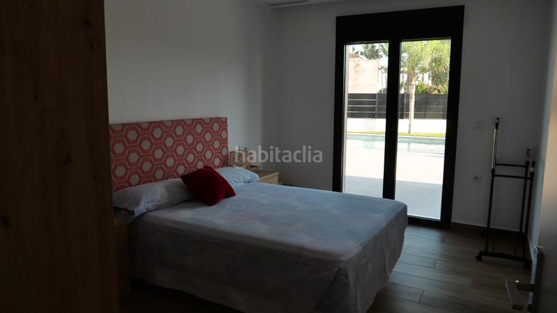 Foto ff57b5b0-1e9b-4aed-97d5-cb766a7e9f39. Chalet con camino riscaldamento parcheggio piscina in Catral