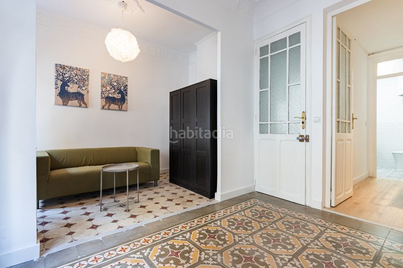 Foto bdc9d192-ac8c-4656-8705-ed4a56145626. Location studio dans carrer de dénia 54 dans Russafa Valencia