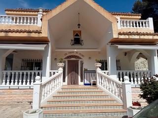 Masia a Batoi. Precioso chalet entre pinares