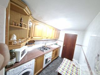 Haus  Calle cotano. Casa en venta en férez, amplia y reformada