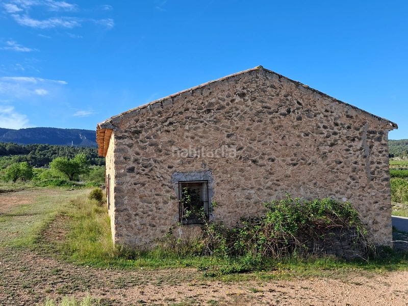 Foto 23f83dfa-899f-41ab-a228-93418c5ee7f0. Casa en calle diseminados 1 venta caseron en Letur