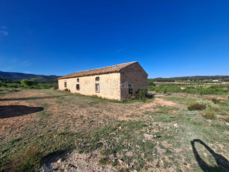 Foto 2f80e0d6-90fa-4355-ae6c-2ba94cae0d17. Casa en calle diseminados 1 venta caseron en Letur