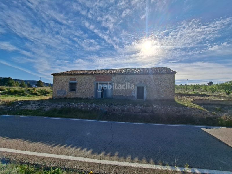 Foto 812298b7-d5b5-4da1-81ce-d7e4e7695da5. Casa en calle diseminados 1 venta caseron en Letur