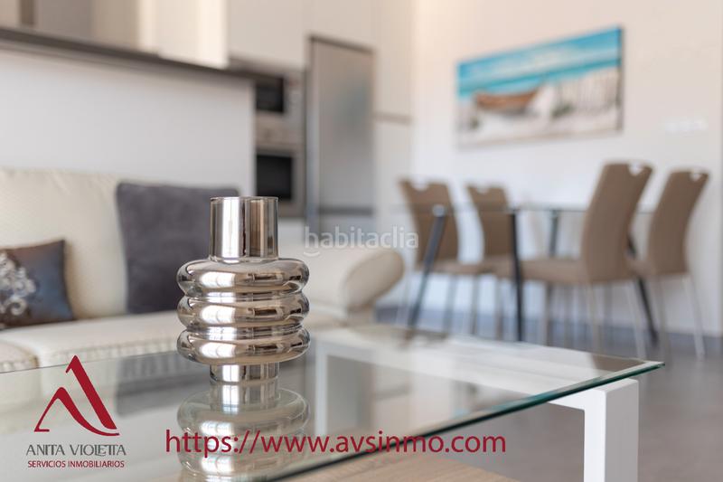 Foto 439d9fe4-7cfa-4a1d-a59b-db397b6ff090. Alquiler casa en calle manzanilla 1 bungalow alto en punta prima en Torrevieja