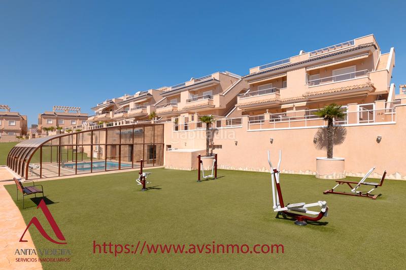 Foto c11b2c3f-f951-437c-81f1-6e01a61e3860. Alquiler casa en calle manzanilla 1 bungalow alto en punta prima en Torrevieja