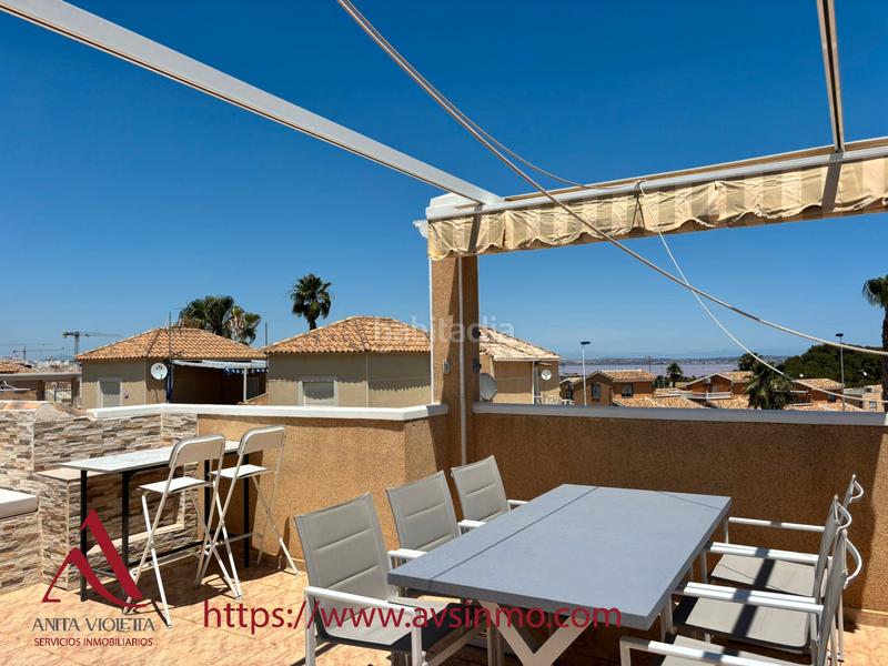 Foto f19a79d6-4d2a-4fb3-a35e-ce5e30d1a39e. Piso en urbanización lago sol 39 bungalow bajo en venta en los balcones en Torrevieja