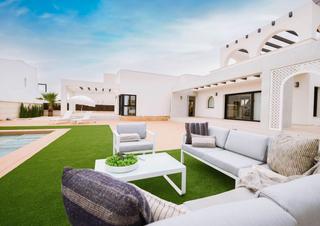 Xalet en Rojales. Villa nueva en venta en ciudad quesada