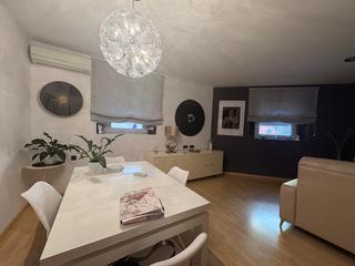 Appartement à Eixample. Ensanche  96 m  reformado