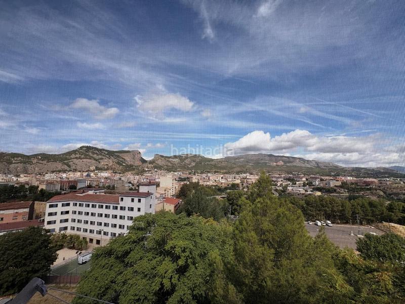 Foto e51b115a-330c-469b-a6ca-2c1081755b77. Piso un rincón cuidado en el viaducto de alcoy en Alcoi