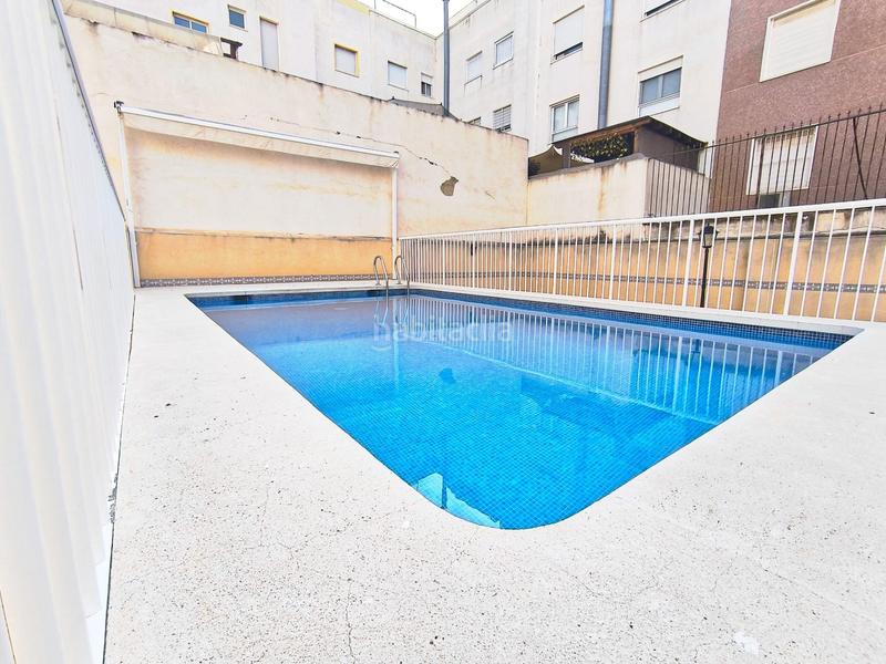 Foto 8ffbd87f-5713-42f9-9bd6-4080d6b50ada. Pis amb calefacció piscina a Las Bayas Elche / Elx