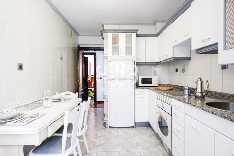 Foto 82cfc334-f876-4b2a-843b-e997a5c8d503. Rent duplex with parking in La Calzada Gijón