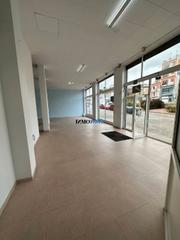 Location Local commercial à Carrer garbí 189. ¡oportunidad única en poblenou, pineda de mar!