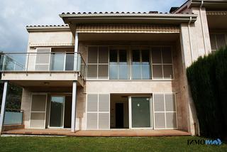 Location Maison jumelée  Camí del pedró. Casa en alquiler en sant vicenç de montalt