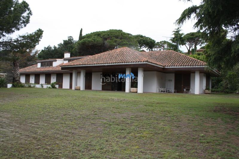 Foto e859198f-e1b3-43fb-9643-cc69c617588e. Xalet amb xemeneia aparcament piscina a Rocaferrera Sant Andreu de Llavaneres