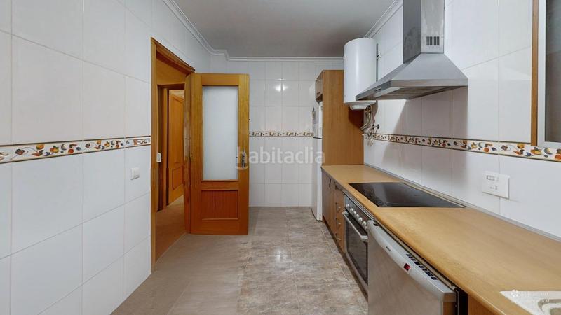 Foto 40d14af2-8c13-4853-b3db-e75383e35d32. Casa adosada adosado en venta en Montroy