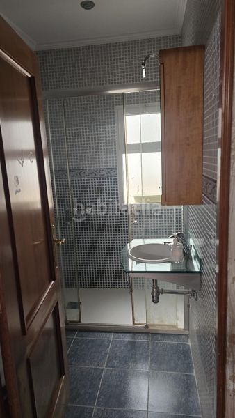 Foto 1ca16a9d-d800-4d67-8bc5-5ecd4c19518f. Casa amb aparcament a Albal