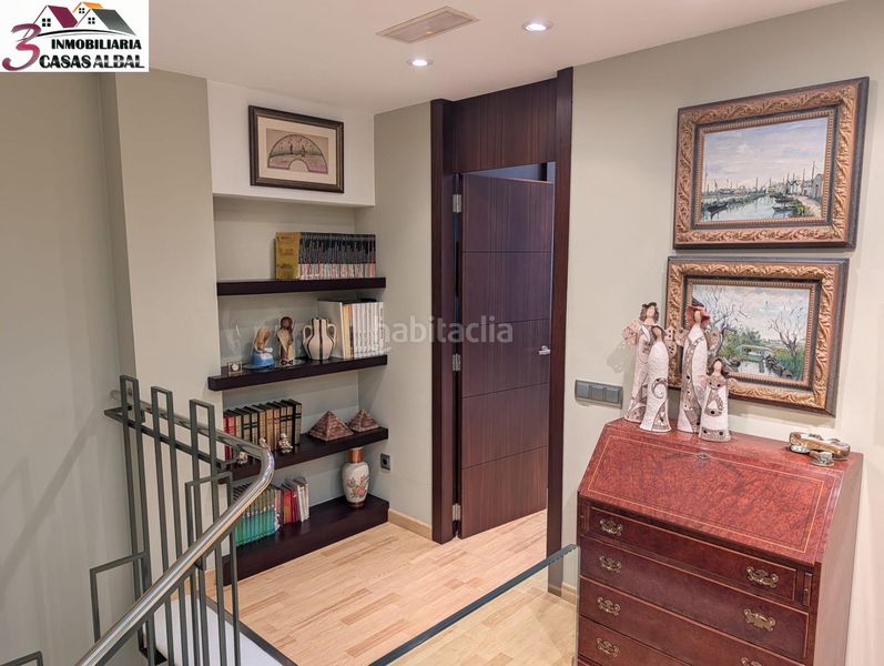 Foto 19f3cde1-1f15-4973-ae68-8480ea5404c5. Casa  benetusser en Cortes-Huertas Madrid