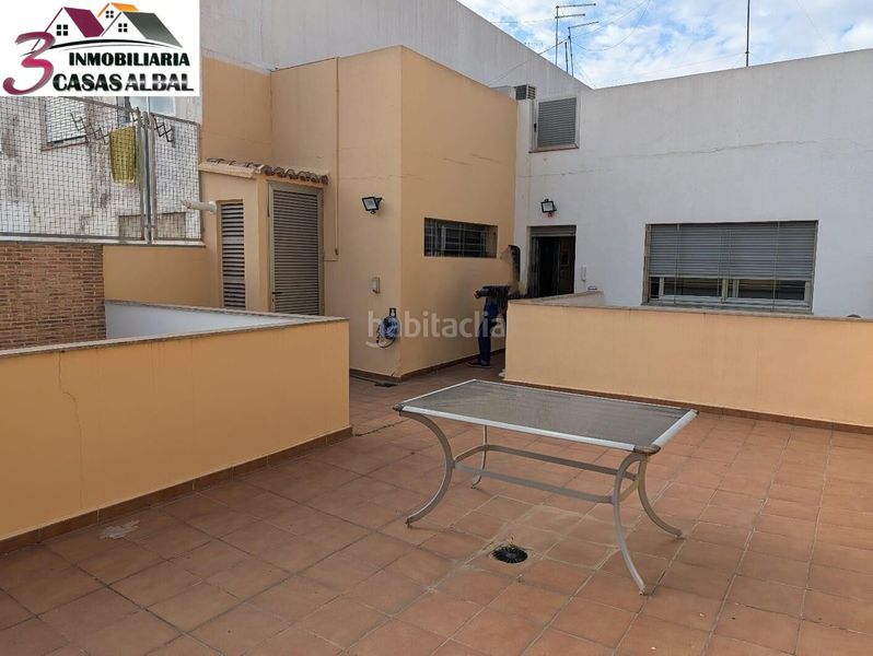 Foto 340d4e56-36b5-44b4-befc-b4af9ab2711e. Casa  benetusser en Cortes-Huertas Madrid