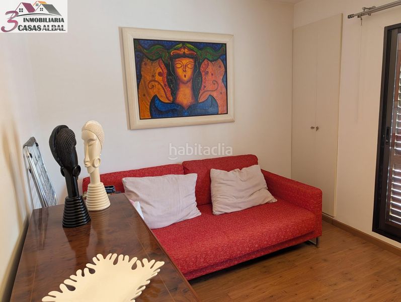Foto c63afb23-6f7b-4c1b-a98e-66d4b9465b66. Casa adossada amb aparcament a Albal