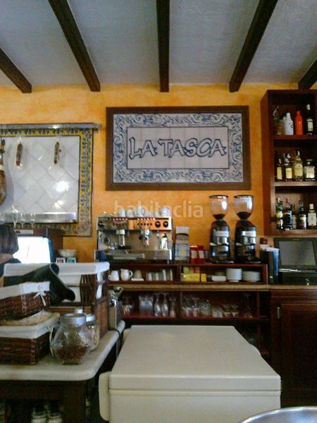 Foto ebe1b3c4-2182-4afd-ba38-3f3bd0802983. Local comercial a sector p 80 a Caño Guerrero Almonte