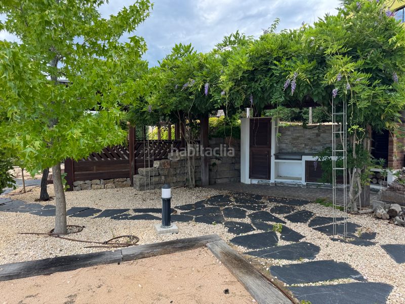 Foto 95ac85a9-938c-49d1-b39b-bc245b7c3731. Casa amb xemeneia calefacció aparcament piscina a Lloret de Mar
