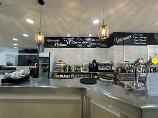 Pas-de-porte Bâtiment à usage industriel à Carrer fusteries 65. Traspaso restaurante en polígono