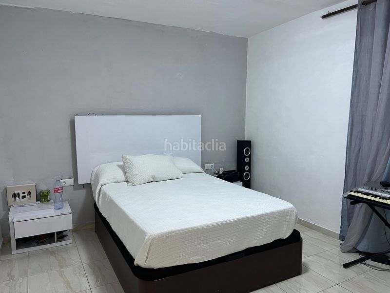 Foto 2fb2523d-9227-4816-bc51-90d241d50ba3. Casa aparellada a Ponent Reus