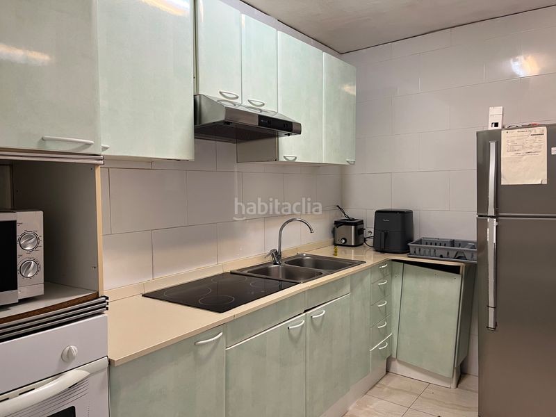Foto 551a4c49-7013-4ec4-a16b-512dd114cbfb. Casa aparellada a Ponent Reus