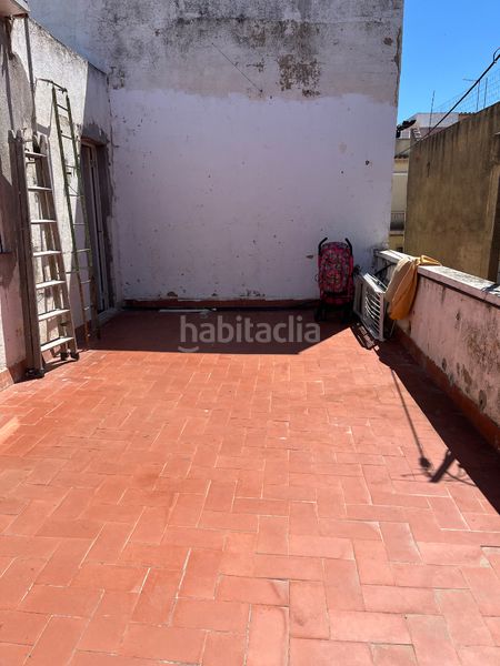 Foto dda9e80b-45d9-45fa-8662-86a65c7f996f. Casa aparellada a Ponent Reus