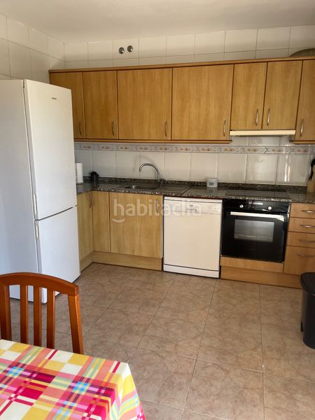 Foto a3c9ccad-336f-43f5-a19f-f12c4d15bcef. Casa adossada amb aparcament a casc antic - nou Cambrils Cambrils