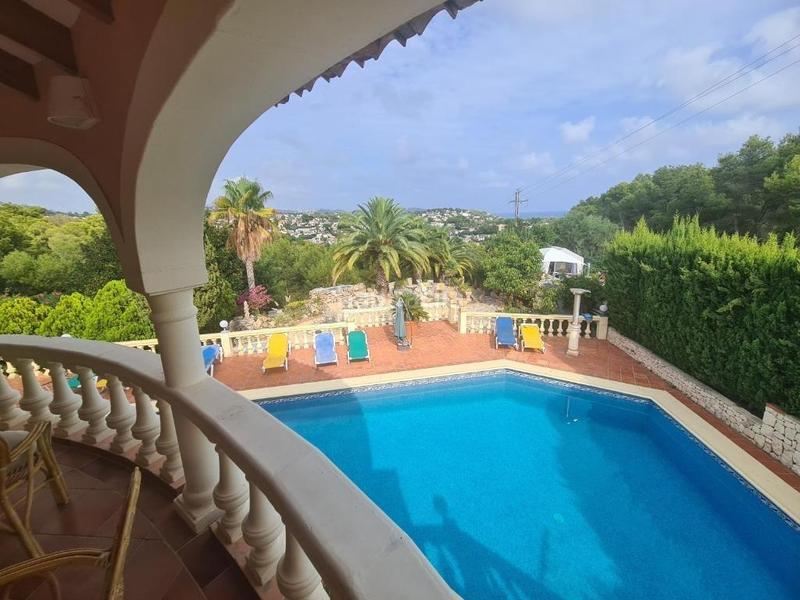 Foto f97753b4-d6e6-4d8a-8d53-7b5b209ab654. Xalet amb calefacció aparcament piscina a Cala Advocat-Baladrar Benissa