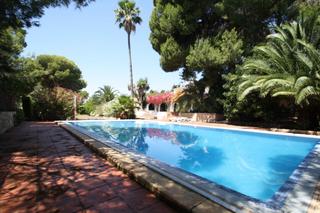 Xalet en Moravit-Cap Blanc. Gran villa de lujo en moraira andando a playa y restaurantes