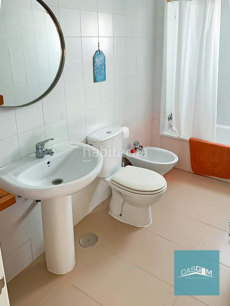Foto b9373377-d077-4ba7-aff8-5e1a58a7ed96. Dúplex amb aparcament piscina a Islantilla golf Islantilla