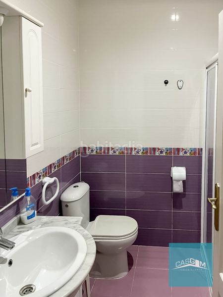 Foto d142eeb2-3d81-46a0-ba6f-b2c105488862. Rent semi detached house with fireplace parking pool in Islantilla