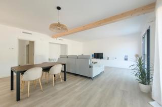 Casa in Dehesa - Monacilla. Espectacular y moderna casa a estrenar en zona tranquila con amp